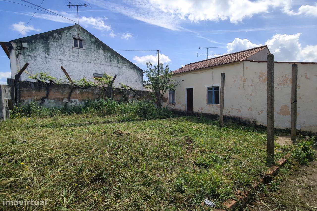 Moradia e Anexos c/ Projeto Aprovado  - 202,45 m²-10