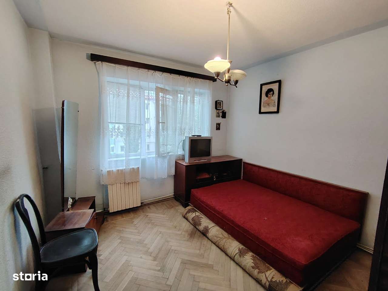 Pret redus!!!Ap 2 camere cauta sa fie modernizat- Micro 9-4