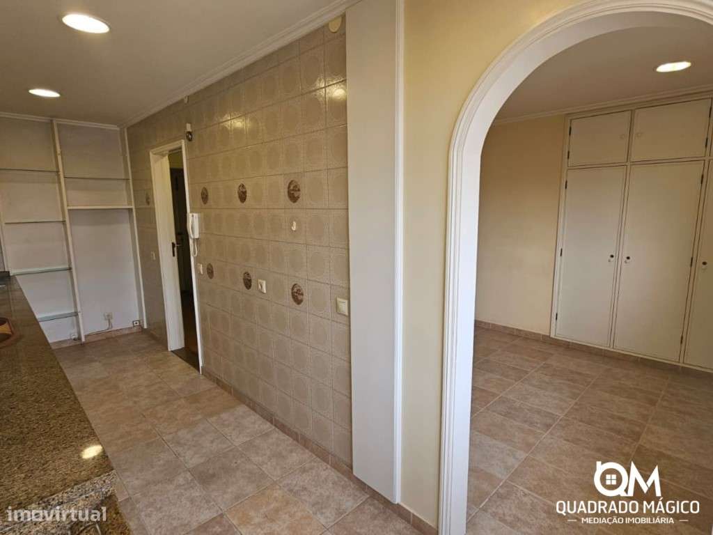 T3 Duplex perfeito para Arrendar já! - Grande imagem: 4/47