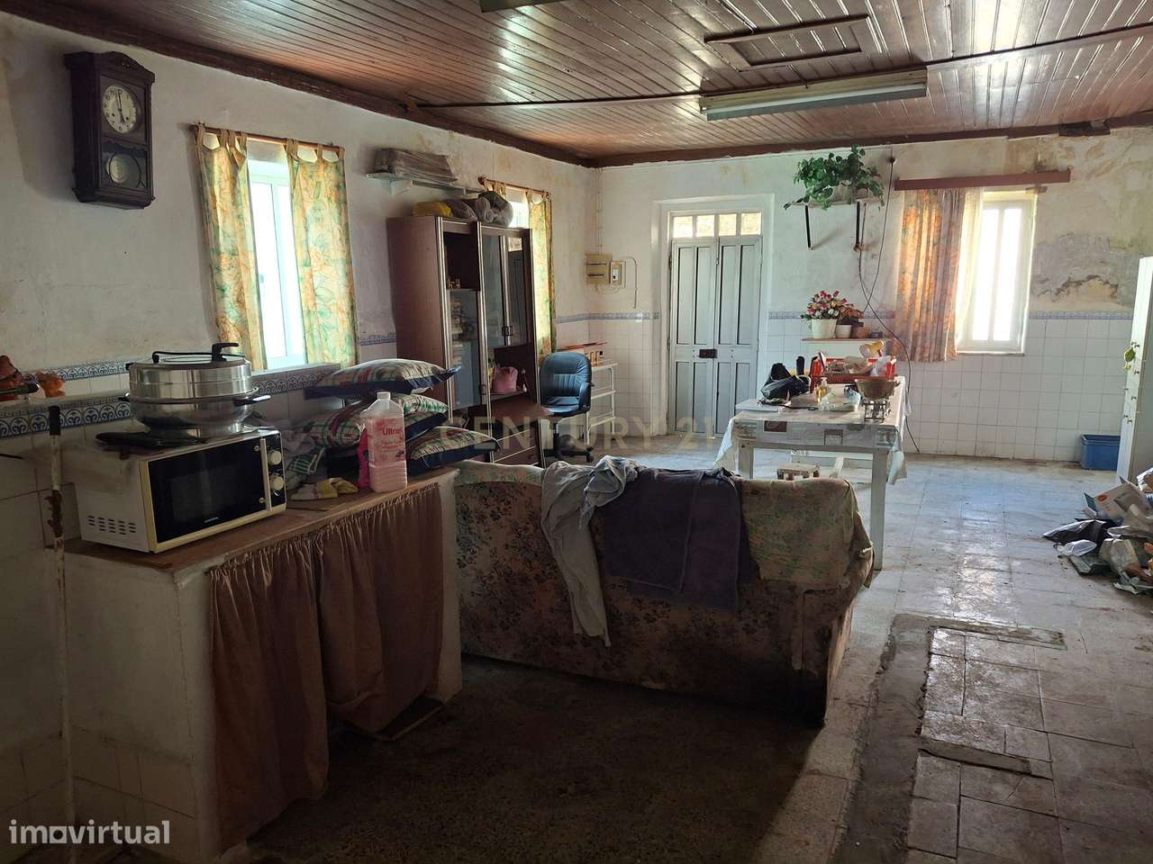 Moradia para Recuperação no Montijo com Jardim e Garagem-27