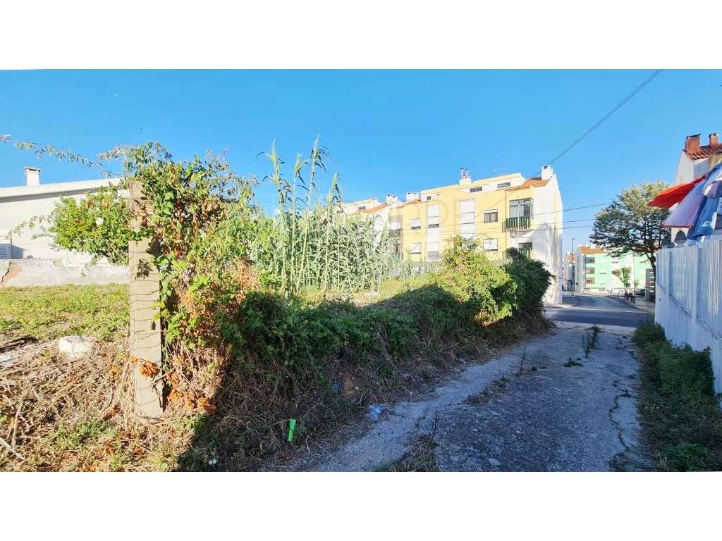 Terreno de 2455m2 com PIP para construção de prédio com 4 apartamen...-18