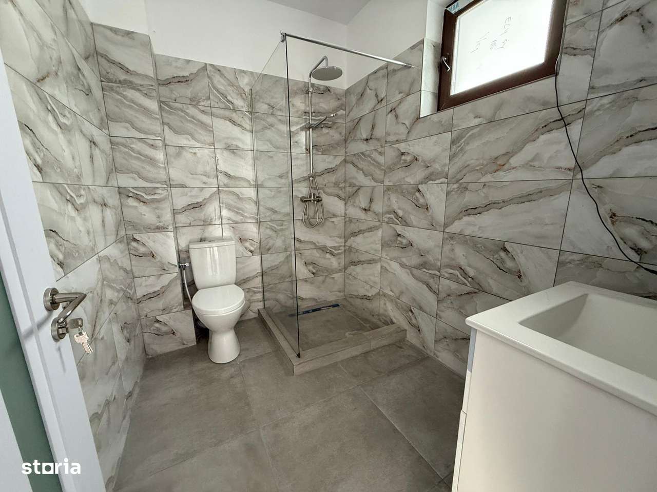 Vila individuala || 4 camere 2 bai || pod || incalzire pardoseala || - Imagine principală: 4/11