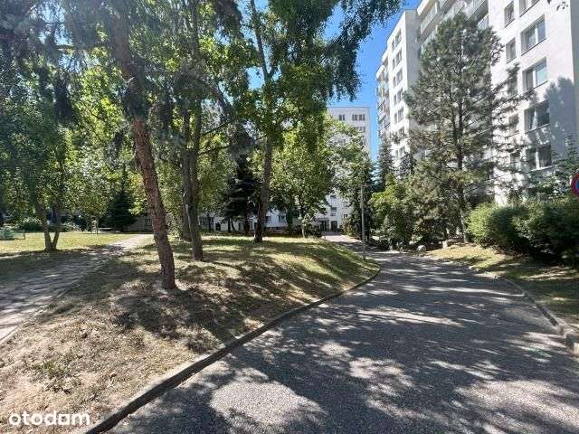 Ciche, z dużym balkonem przy metrze Imielin-18