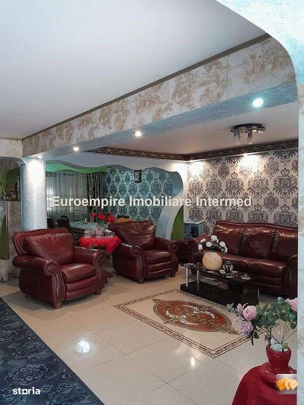 Vila de vanzare cu 5 camere, Agigea - Imagine principală: 1/17