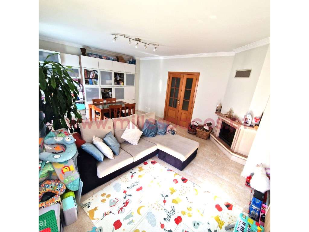 Apartamento T3 usado em Montijo e Afonsoeiro, com garagem e elevado...-7
