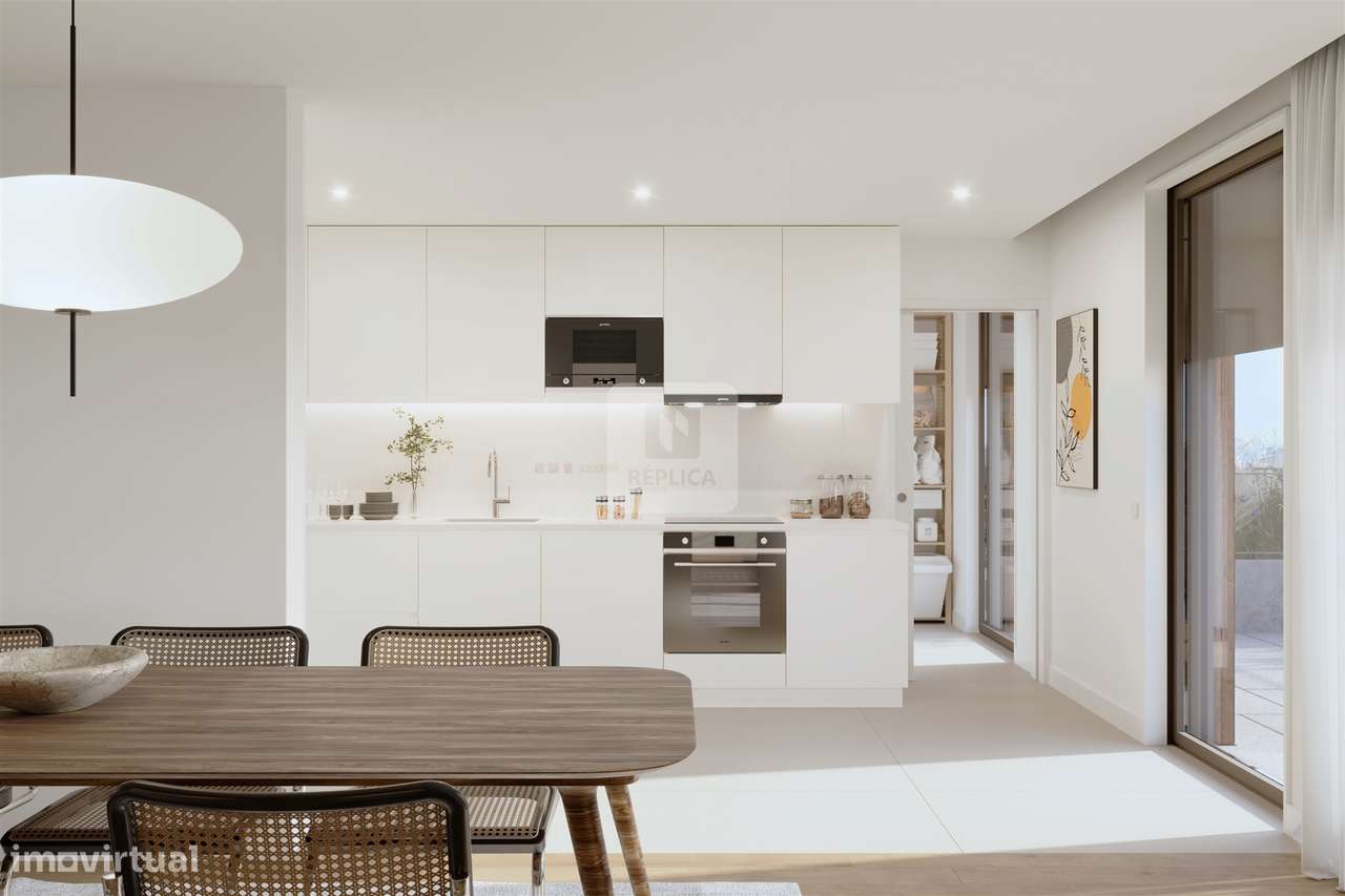 Apartamento T4 com Varanda - Grande imagem: 3/16