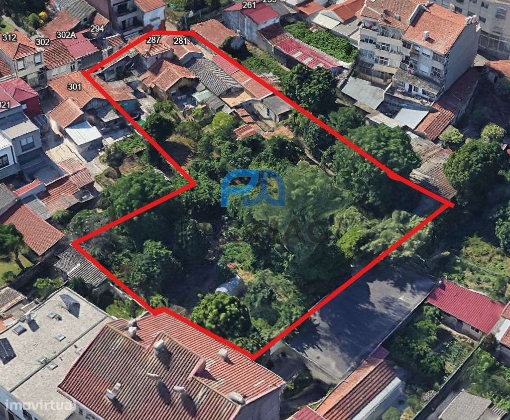 Quatro moradias centenárias em ilha - Grande imagem: 3/6