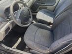 Renault Clio 1.2 16V Authentique - 8