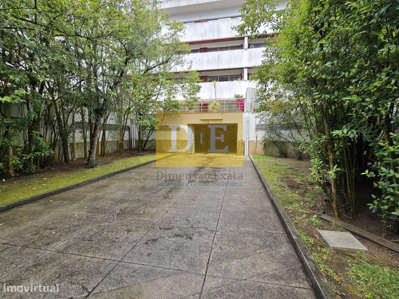 Apartamento T3 em Zona Nobre de Requesende em Ramalde-29