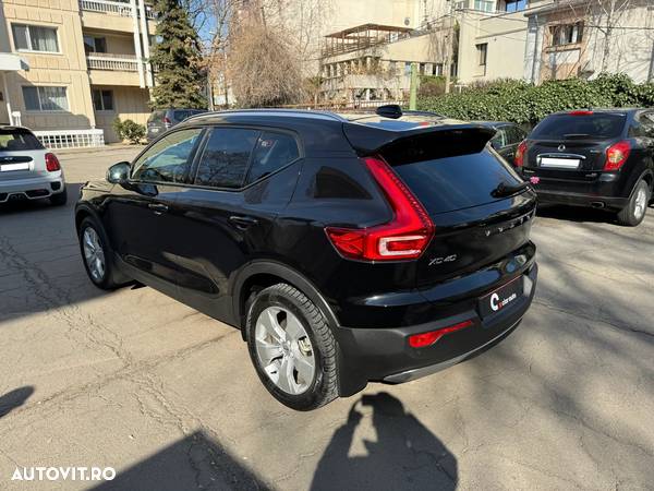 Volvo XC 40 D3 AWD Momentum - 4