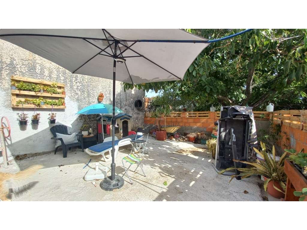 Moradia com garagem e logradouro em Madalena, Tomar. - Grande imagem: 3/16