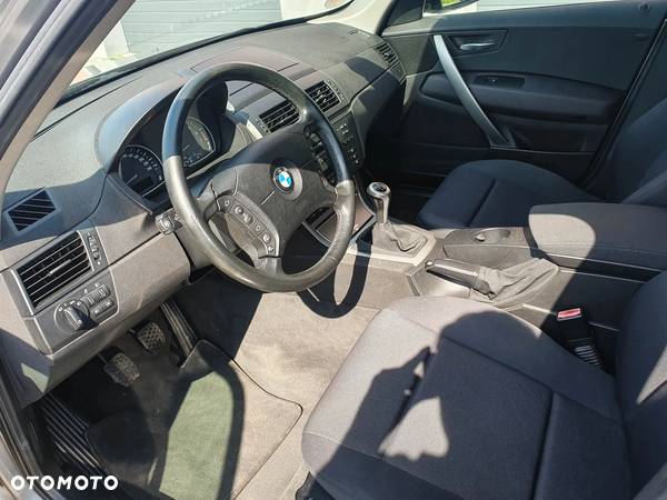 BMW X3 2.0i - 28