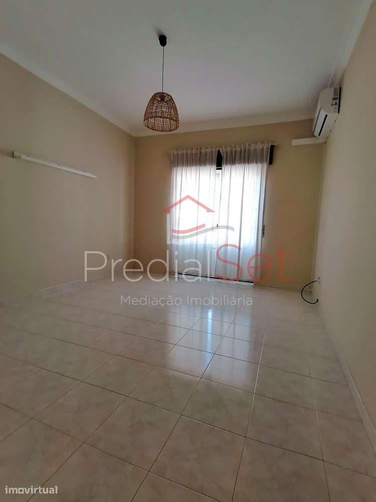 Apartamento T2 - Centro do Pinhal Novo-17