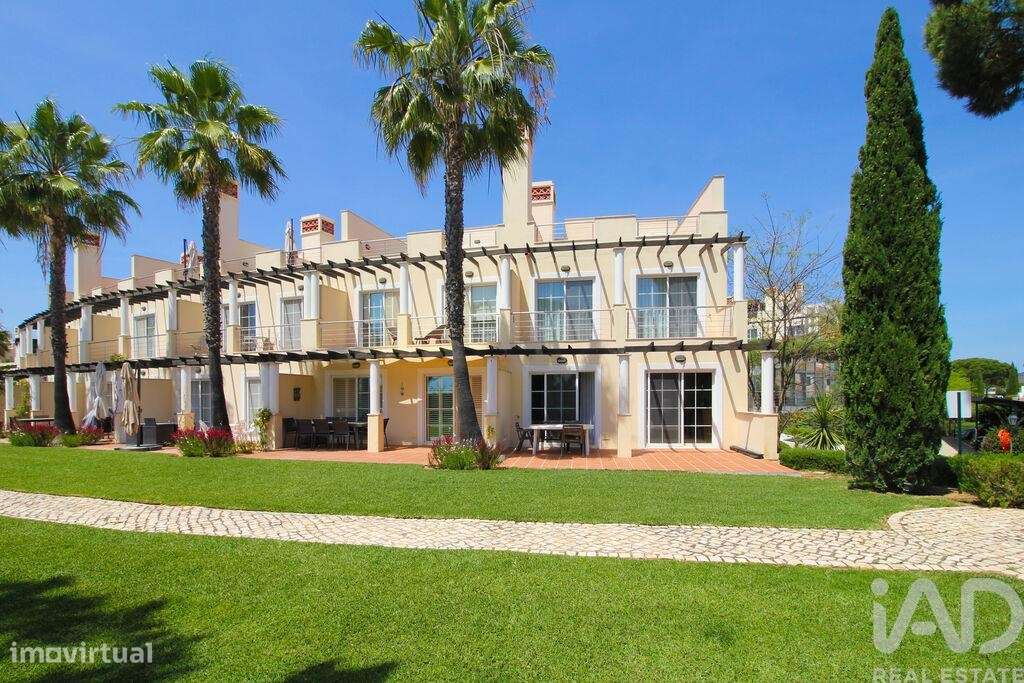 Casa T4 em Quarteira de 200,00 m2 - Grande imagem: 3/24