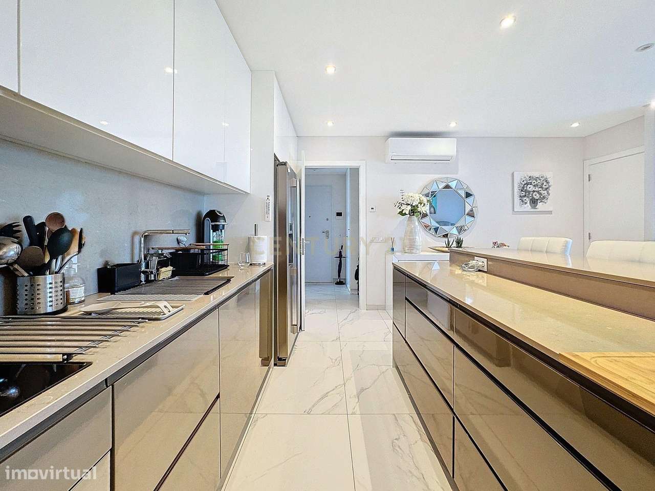 Excelente apartamento T2 - Condomínio de luxo na Nazaré - Vista mar-19