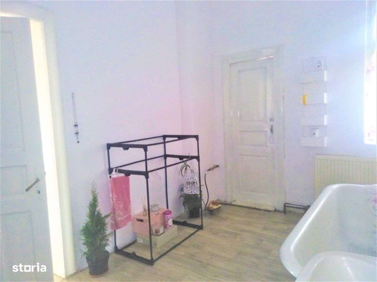 Campina - casa boiereasca - 823 teren - 175000 Euro/Neg.-16