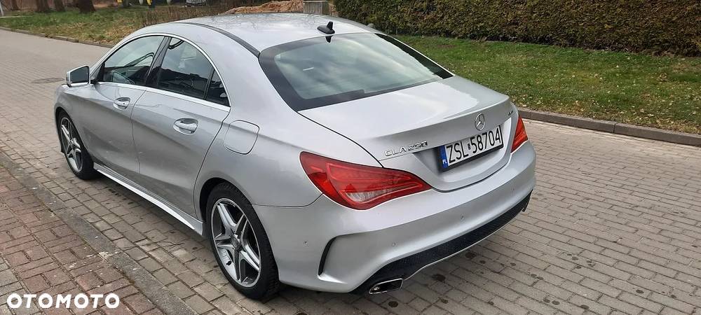 Mercedes-Benz CLA 250 4Matic 7G-DCT AMG Line - 7