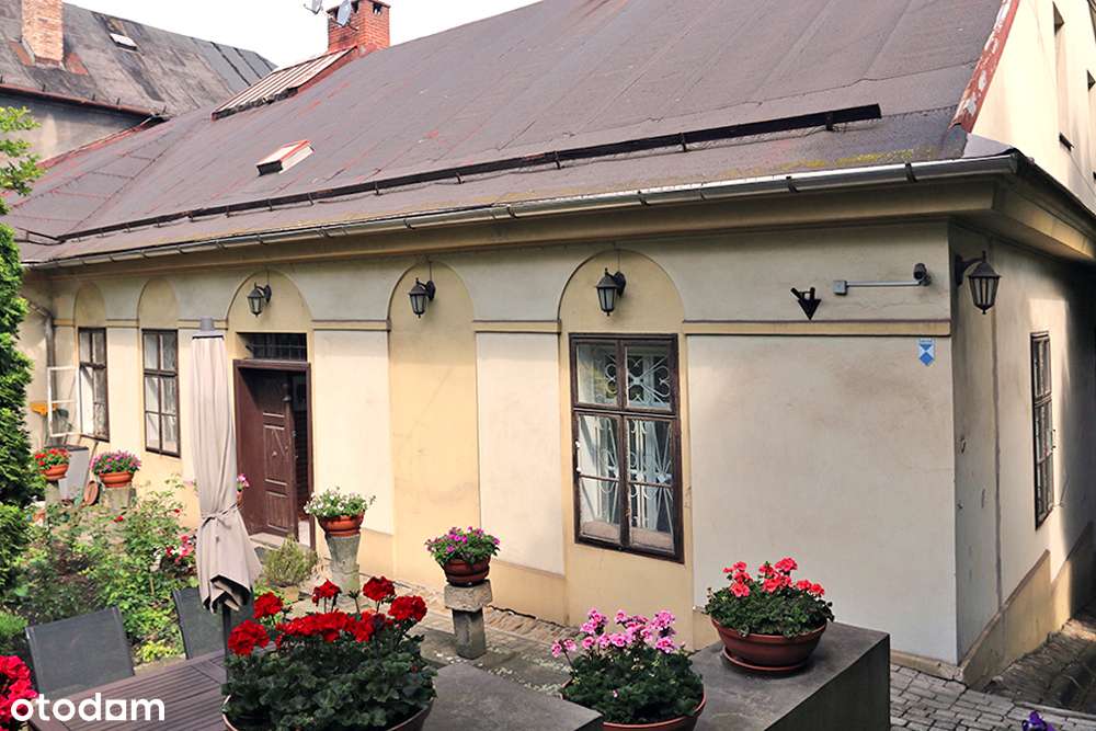 Kamienica inwestycyjna + parking 8 aut - centrum-12