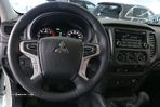 Mitsubishi L200 2.3 DI-D CD Invite 4WD - 11