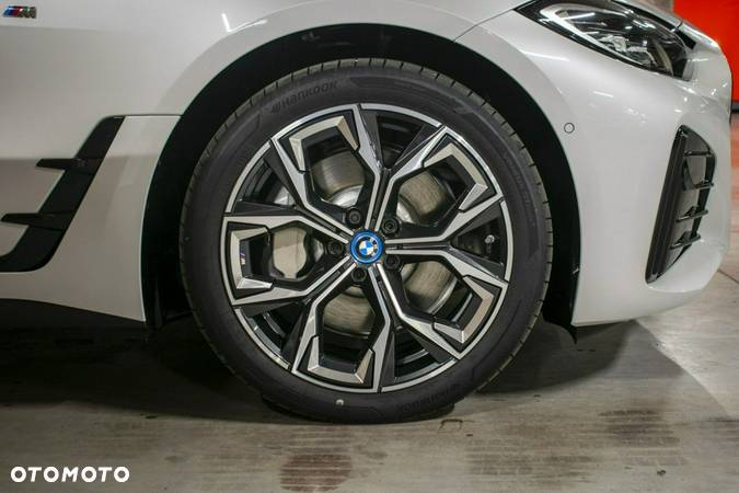BMW i4 - 8
