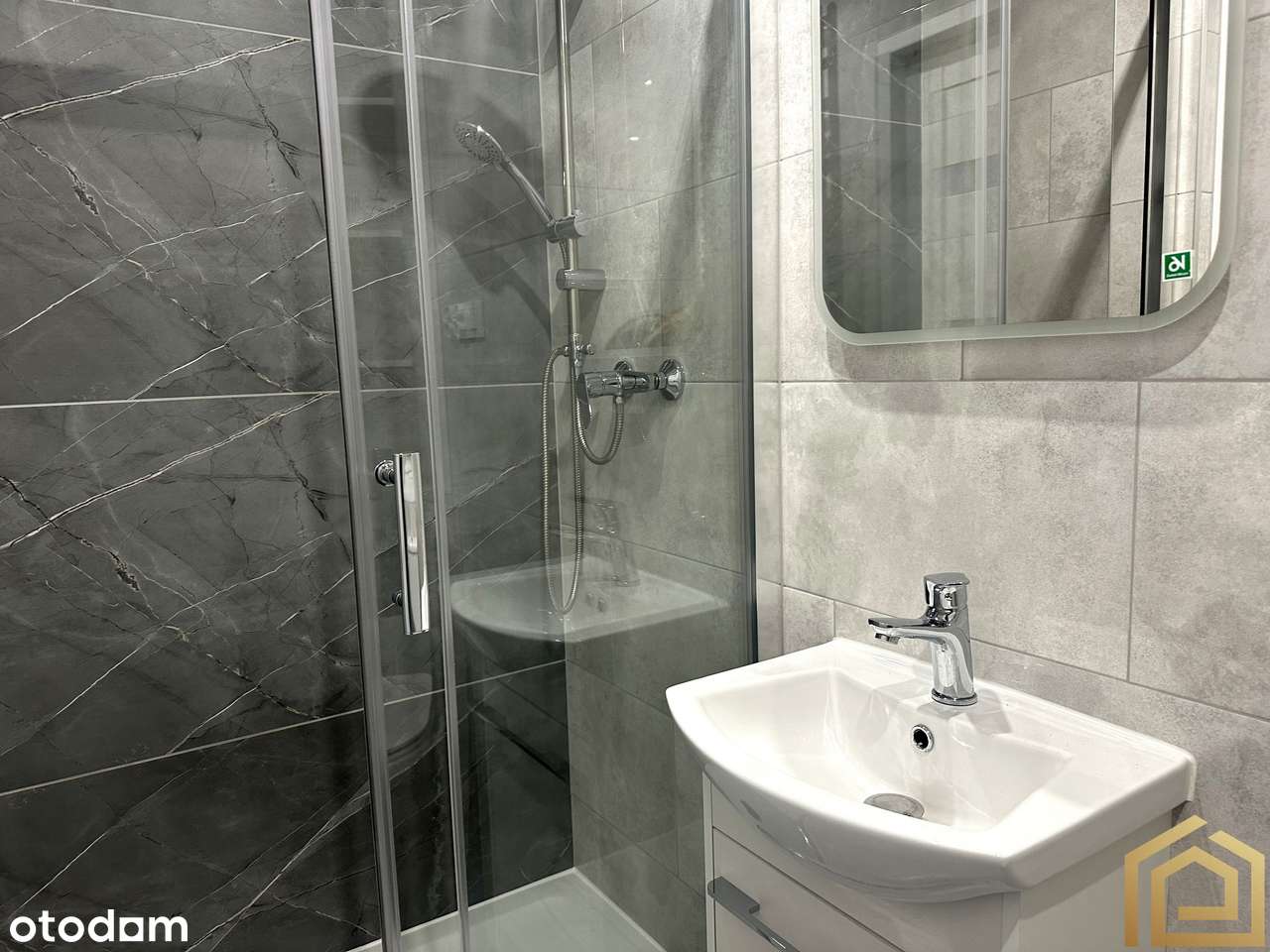 3 pokoje | Centrum miasta | Po remoncie-7