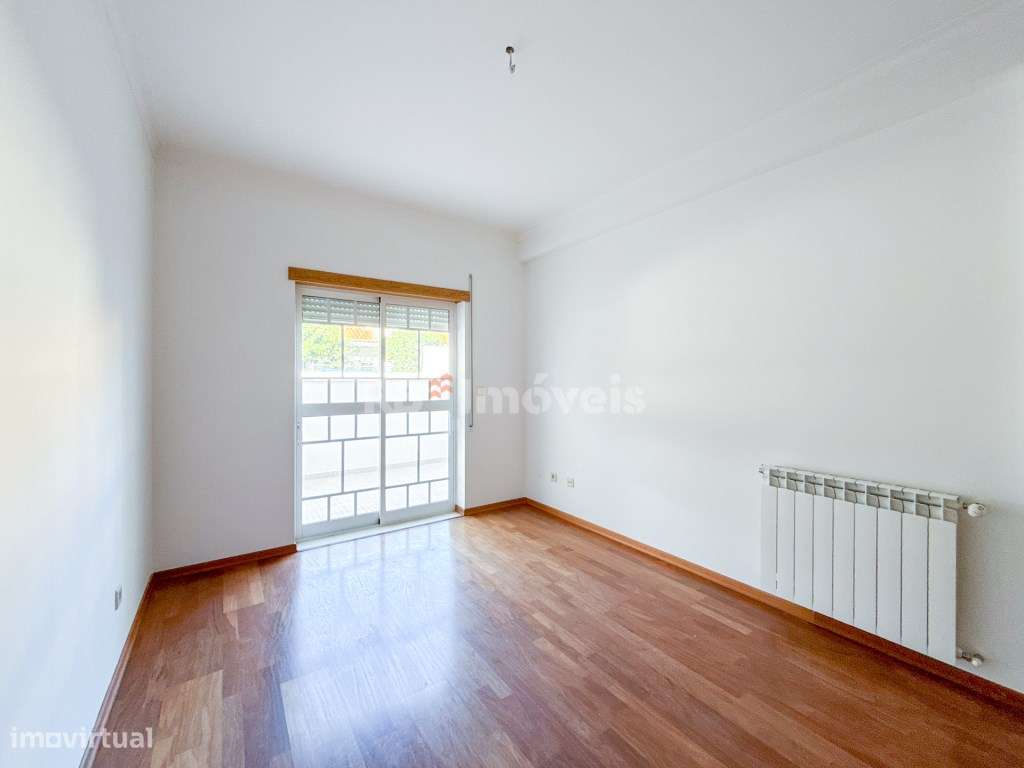 Apartamento T3 novo com garagem-18