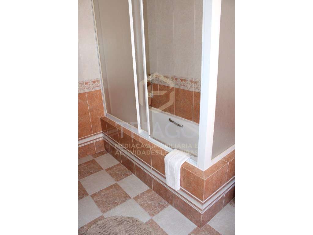 Fantástica Moradia T4 mais Escritório com Garagem-35