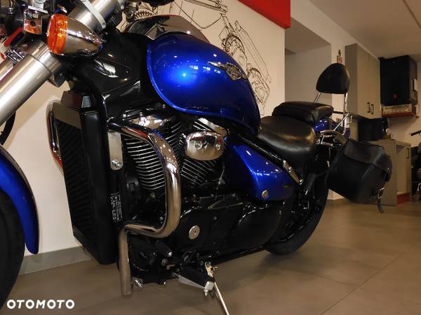 Suzuki Intruder - 25