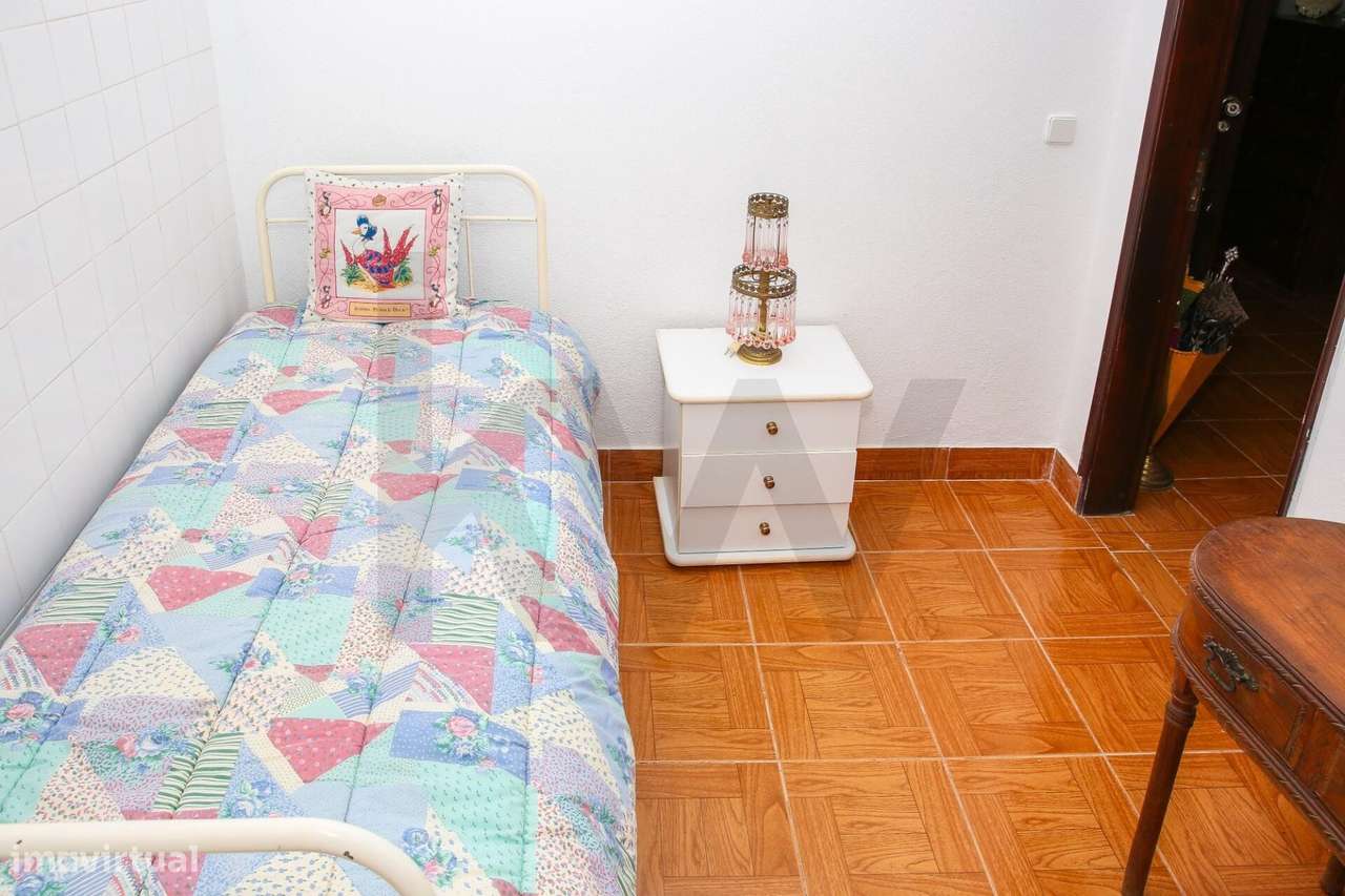 Moradia Tradicional T3 com Sótão e Pátio — Azedia, Alenquer - Grande imagem: 4/29