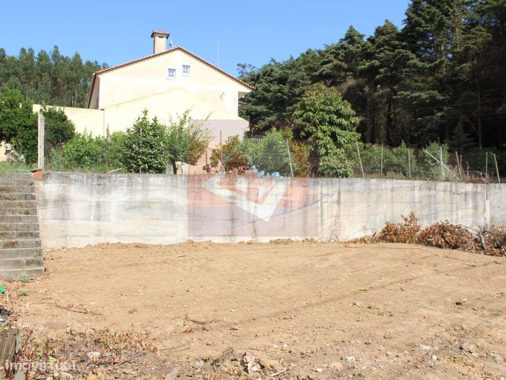 Terreno urbano no Bairro dos Pedrogãos em Caneças - Grande imagem: 5/16