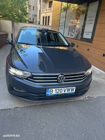 Volkswagen Passat - 5