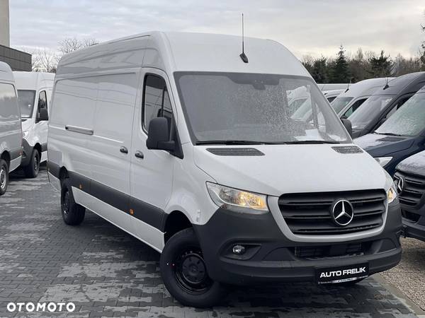 Mercedes-Benz Sprinter - 1