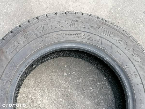 OPONA ZIMOWA GOODYEAR 215/65R15C - 5