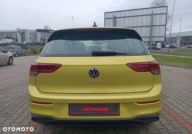 Volkswagen Golf - 8