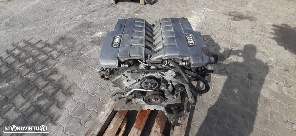 Motor AUDI A8 6.0L QUATTRO 450 CV - BHT - 1