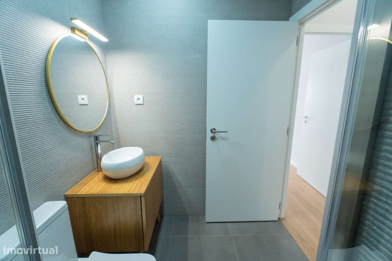 Apartamento T2 Renovado no Centro de Estarreja-20