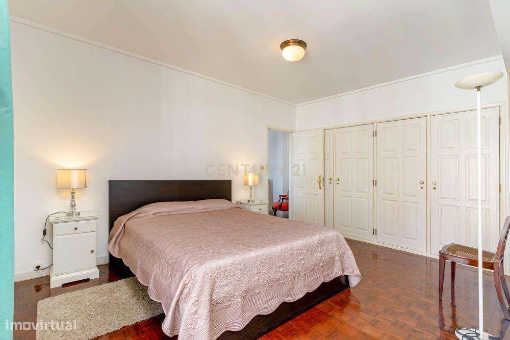 Apartamento T1 no Centro Histórico de Cascais com Vista Mar-24