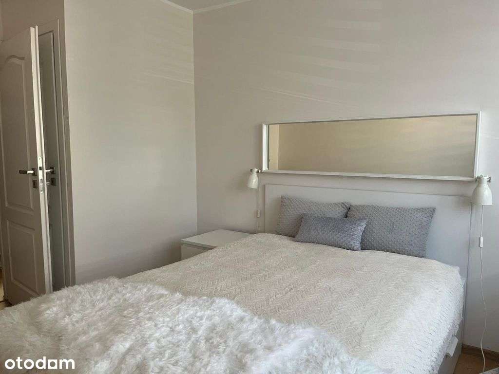 Trzy pokojowe mieszkanie na wynajem - Pełny obrazek: 1/14