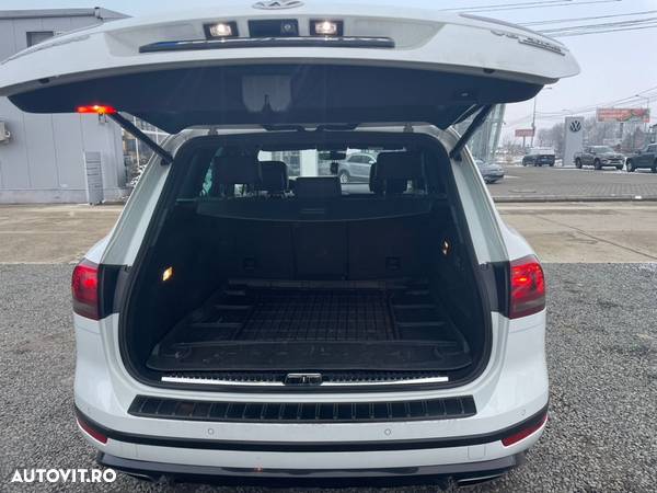 Volkswagen Touareg V6 TDI BMT Supreme Plus - 14