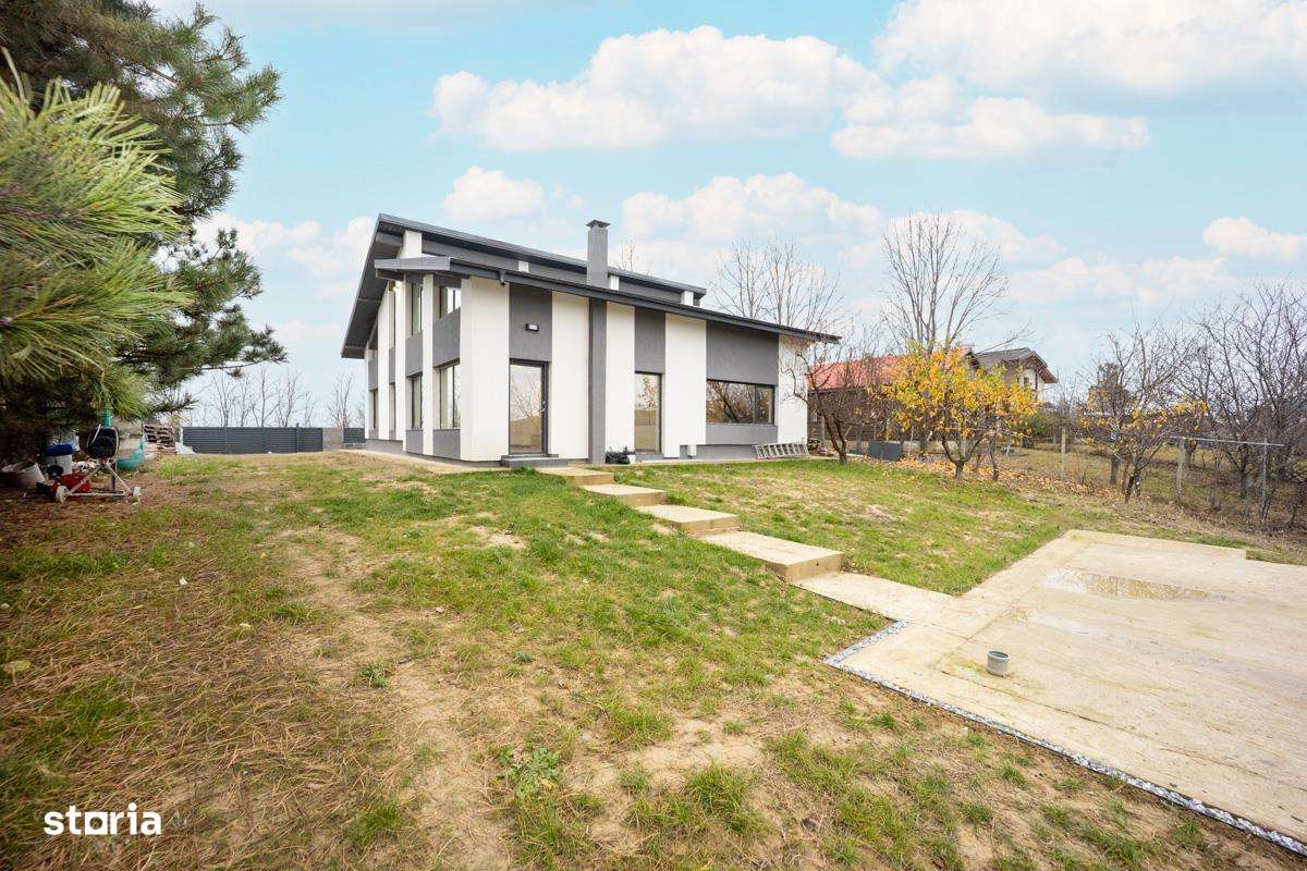 BARN HOUSE 4 camere HlinceaTEREN 1500 mp - Imagine principală: 1/20