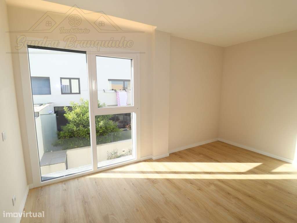 Moradia T5(NOVA) com Piscina-46