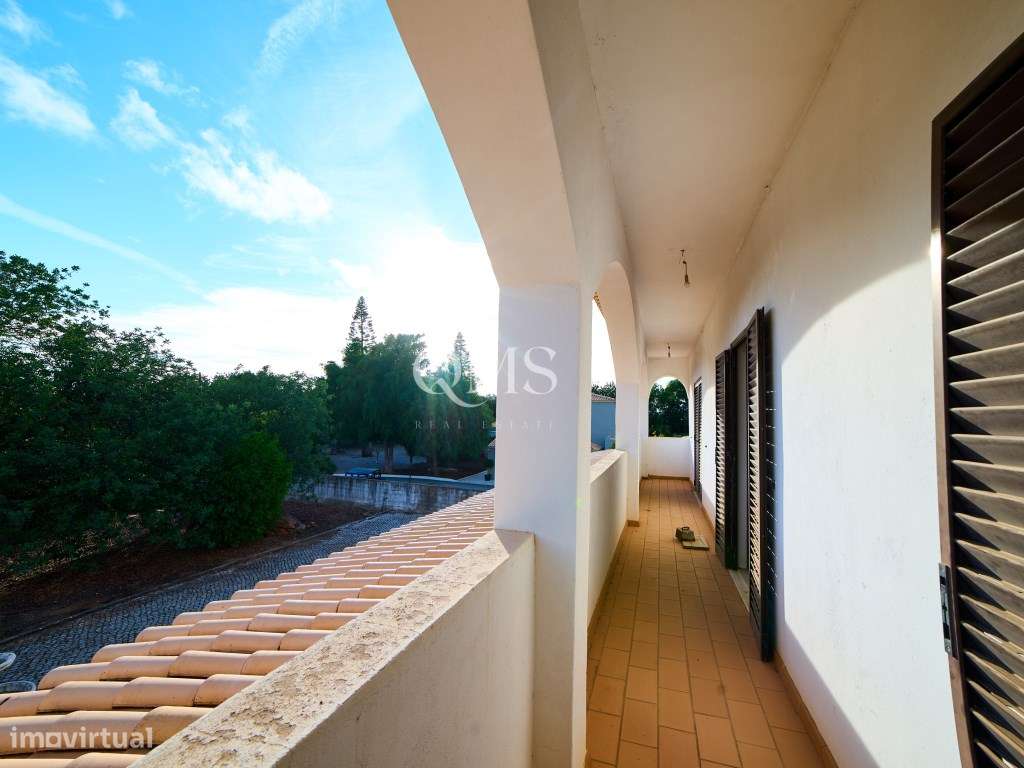 Um retiro intemporal no Algarve onde a elegância encontra a serenidade-24