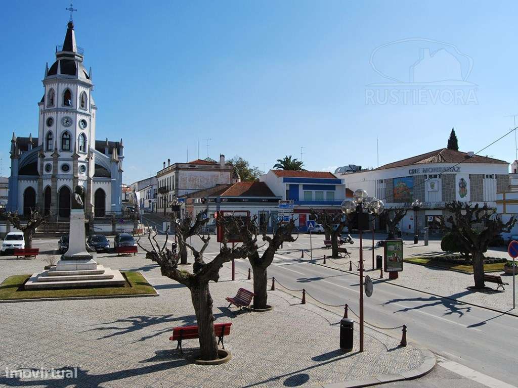 Negociável | Terreno Urbano em Reguengos de Monsaraz-11