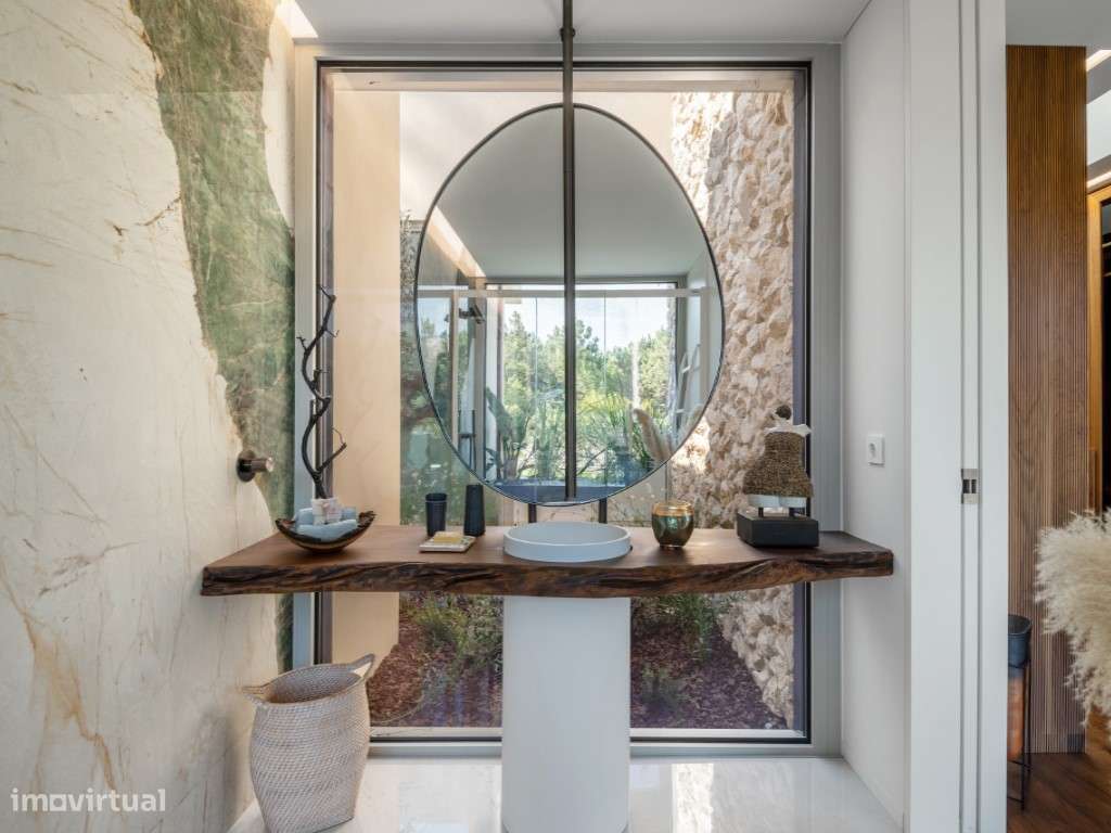 Moradia de extraordinária qualidade junto à lagoa, golfe e praia-27