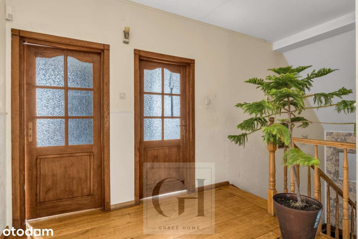 Dom rodzinny z dużym potencjałem inwestycyjnym.-16