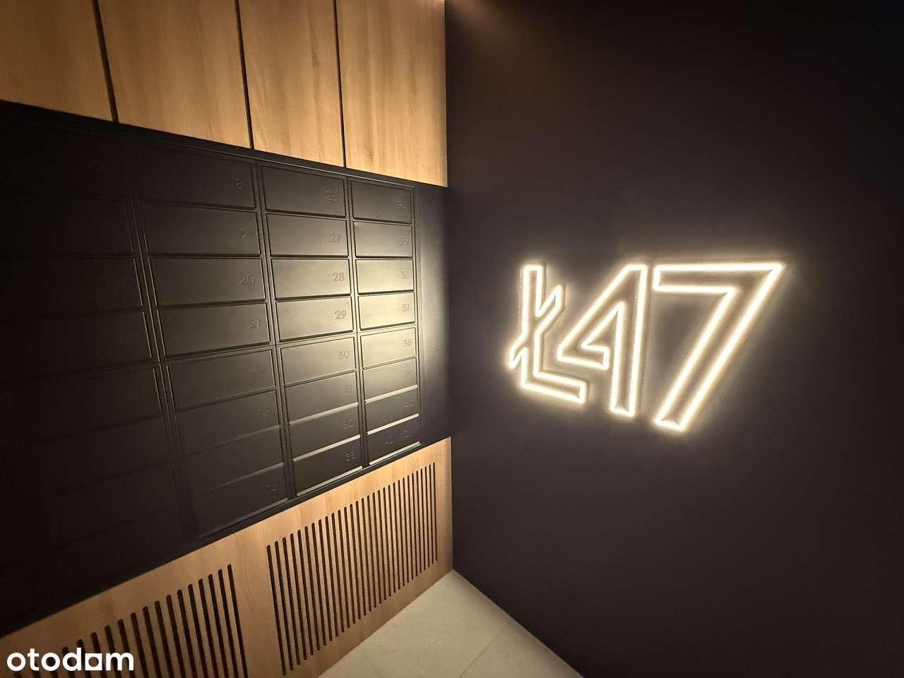 Gotowiec inwestycyjny z garażem niedaleko lotniska - gotowe do odbioru-3