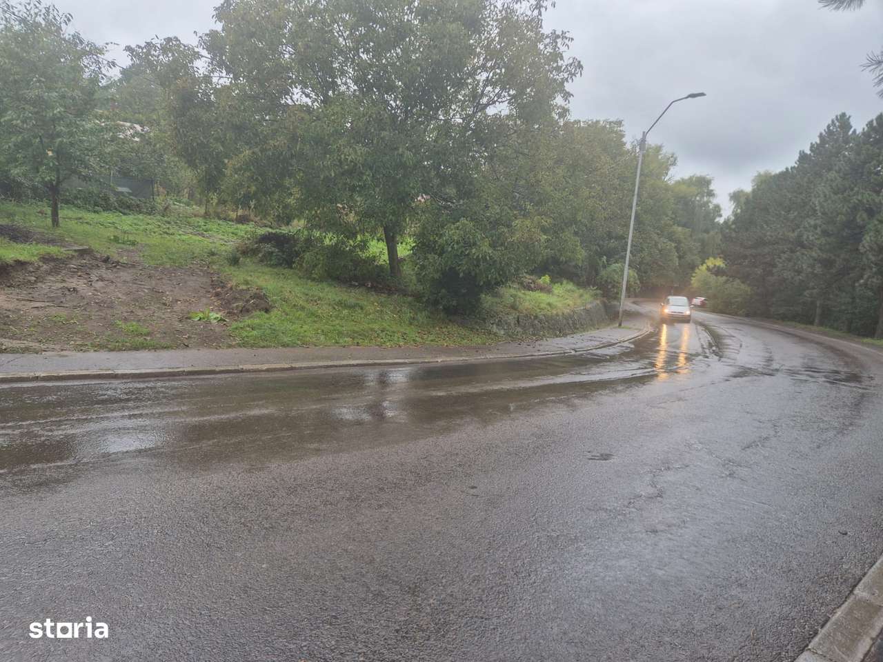 Teren de vanzare zona Serpentine - Imagine principală: 1/3