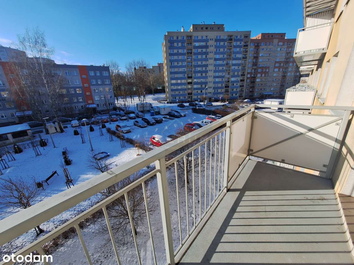 Jasne mieszkanie z dużym balkonem – Raków-5