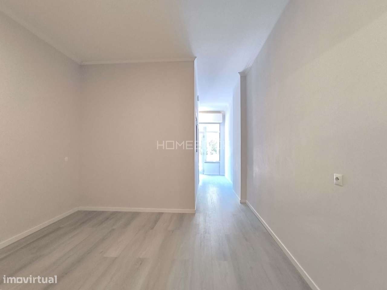 Espaço para Arrendamento com Versatilidade Total — Serviços com Confor - Grande imagem: 1/13