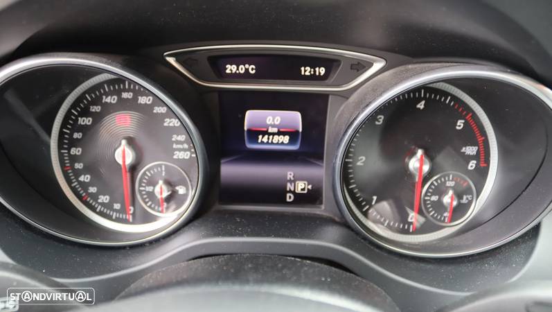 Mercedes-Benz CLA 200 d Shooting Brake AMG Line Aut. - 19